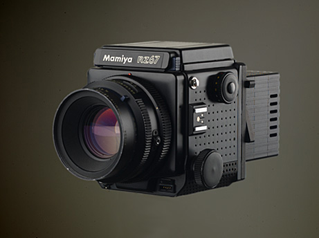 Luma digital back on a Mamiya RZ camera